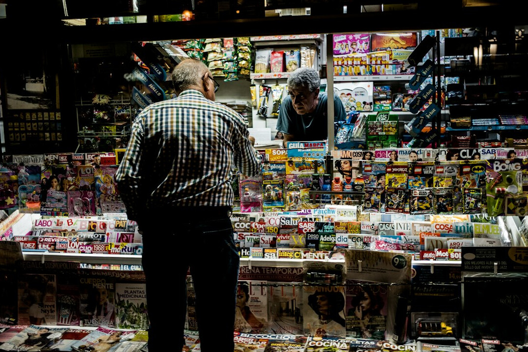detective monitoring store